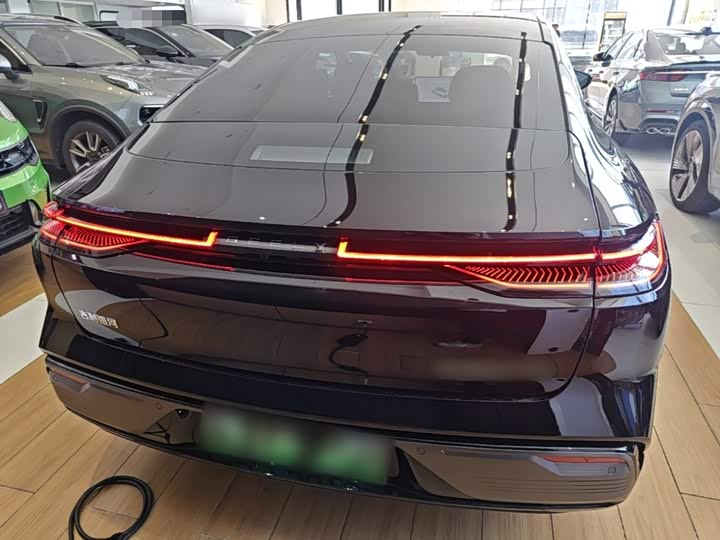 Geely Galaxy Starshine 8 EM-i, 2025 — фото 6 из 9