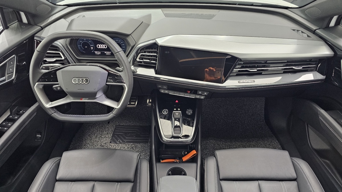 Audi Q4 e-tron, 2025 — фото 7 из 12