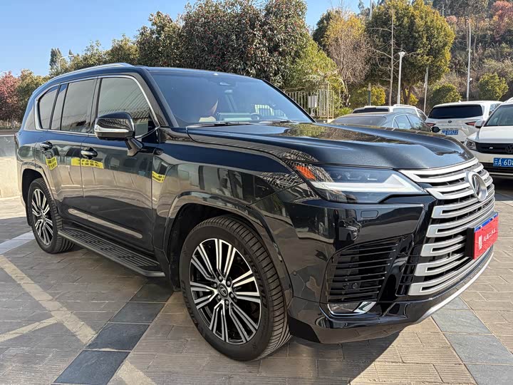 Lexus LX, 2024 — фото 4 из 9