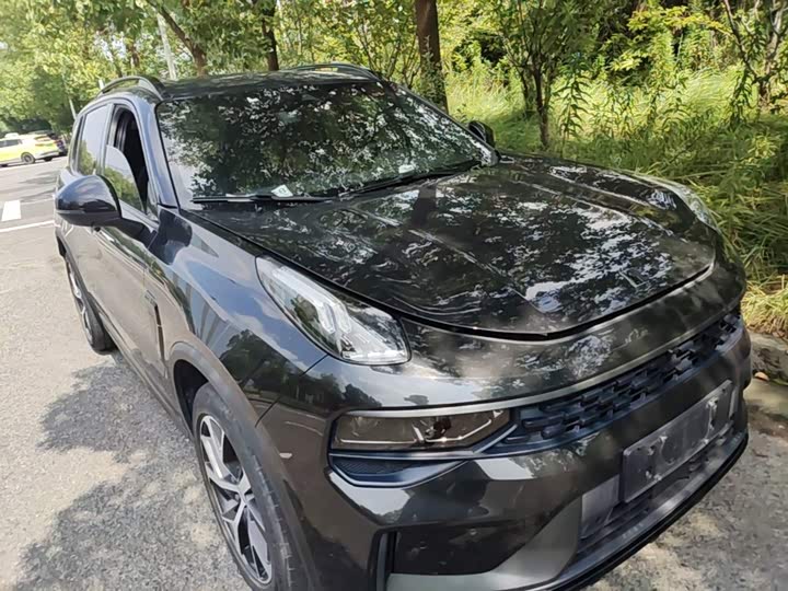 Lynk & Co 01 EM-P Hybrid, 2021 — фото 4 из 9