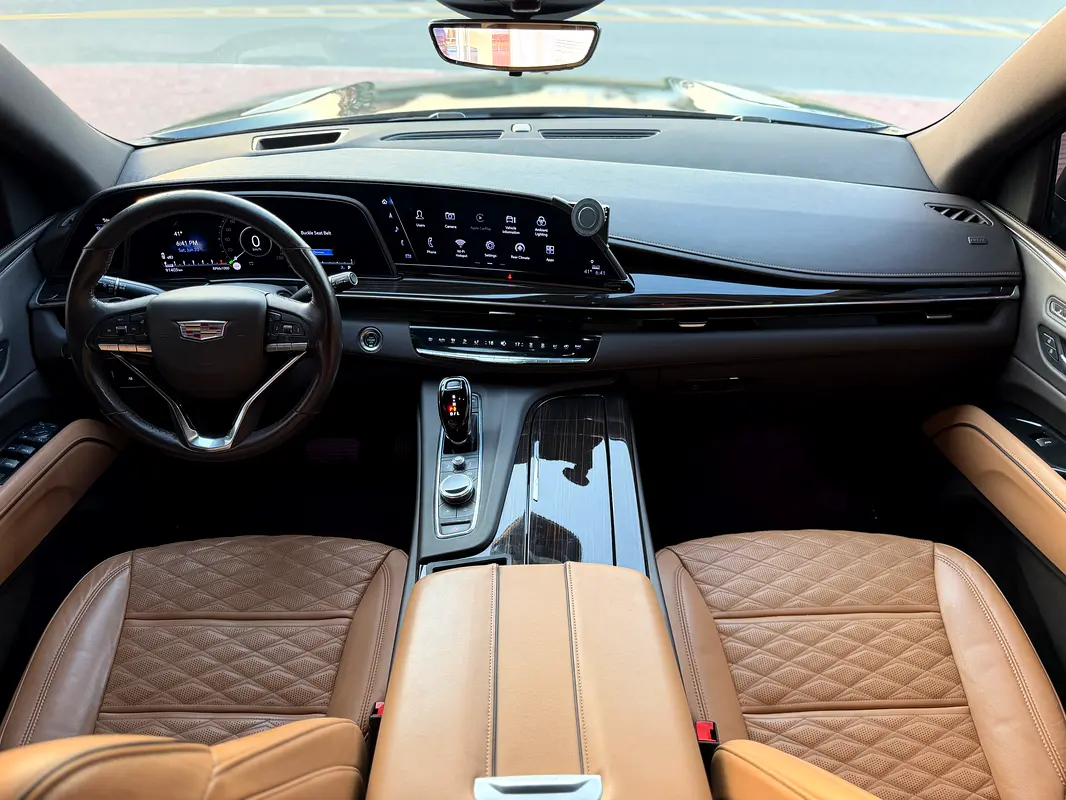 Cadillac Escalade, 2023 — фото 9 из 10