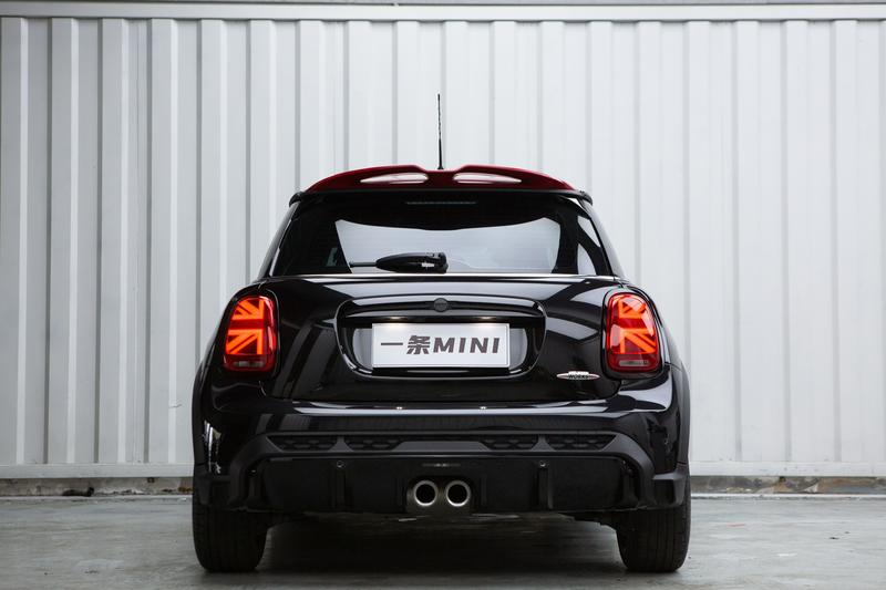 Mini Mini JCW, 2022 — фото 4 из 9