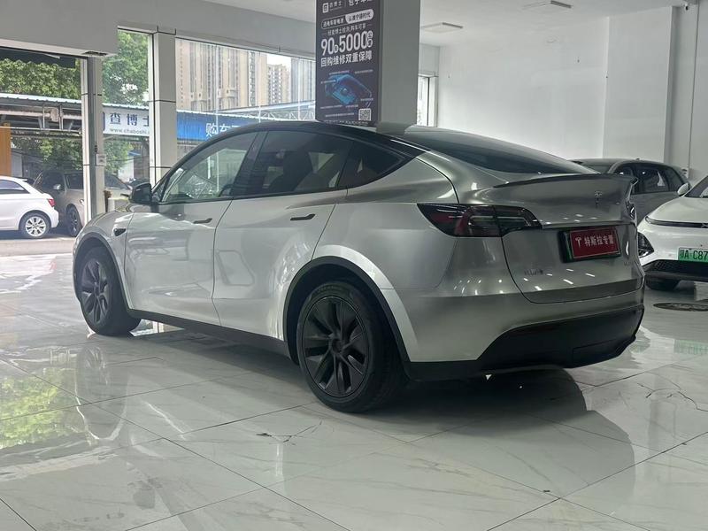 Tesla Model Y, 2024 — фото 4 из 11