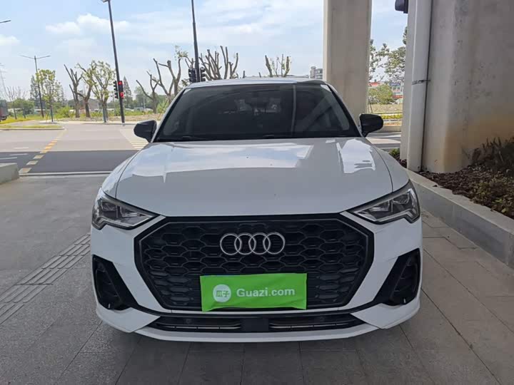 Audi Q3 Sportback, 2021 — фото 3 из 9