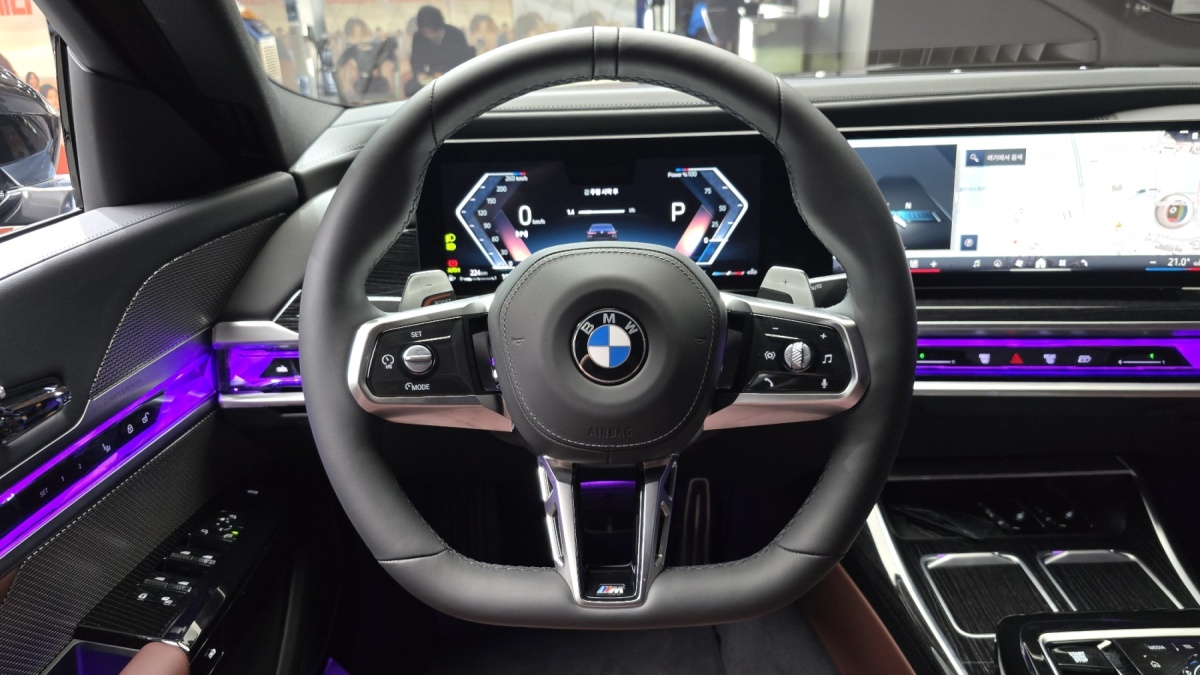 BMW 7 Series, 2025 — фото 12 из 12