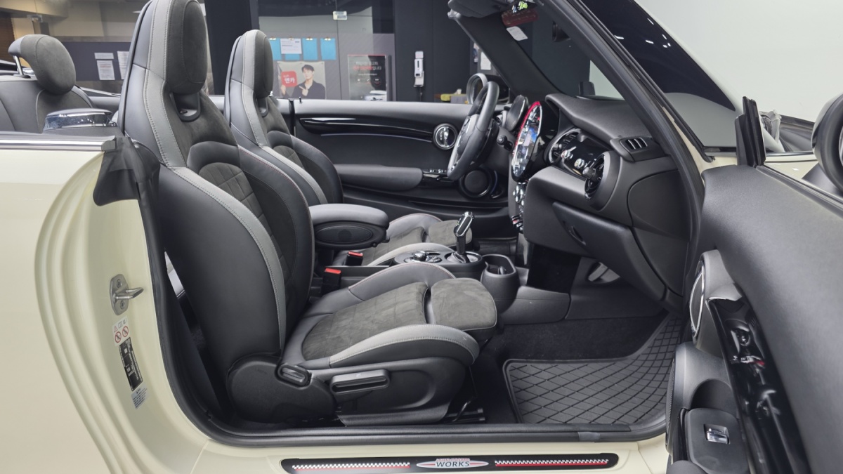 Mini Cooper Convertible, 2021 — фото 12 из 12