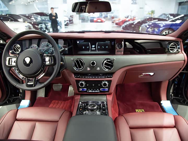 Rolls-Royce Ghost, 2023 — фото 5 из 9