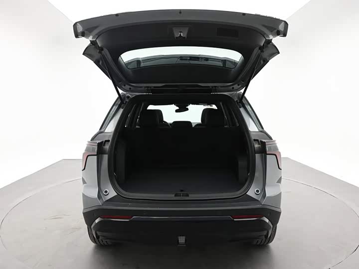 Chevrolet Equinox Plus, 2025 — фото 8 из 9