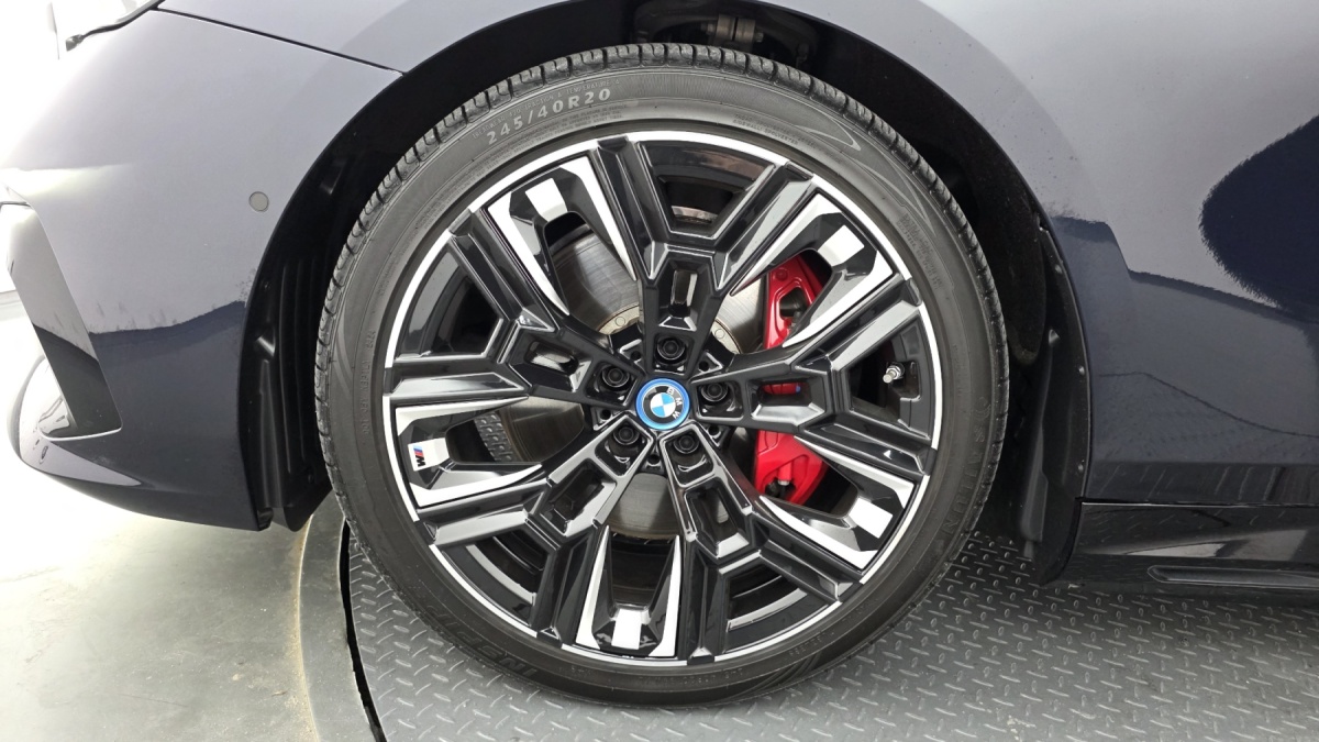 BMW i5, 2023 — фото 5 из 12