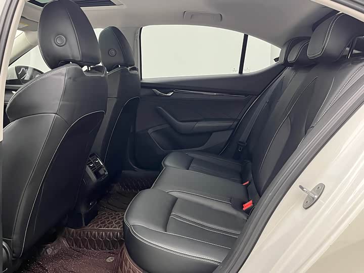 Skoda Octavia Pro, 2023 — фото 9 из 9