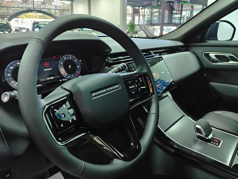 Land Rover Range Rover Velar, 2024 — фото 11 из 12