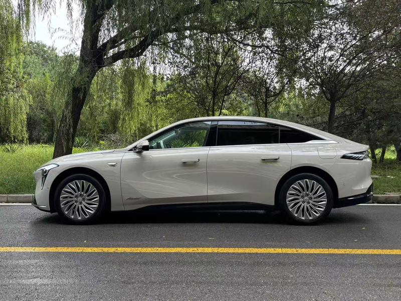 Buick Electra L7, 2025 — фото 3 из 10