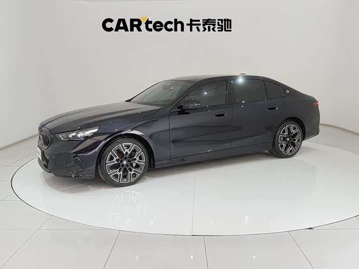 BMW 5 Series, 2025 — купить в Орле под ключ