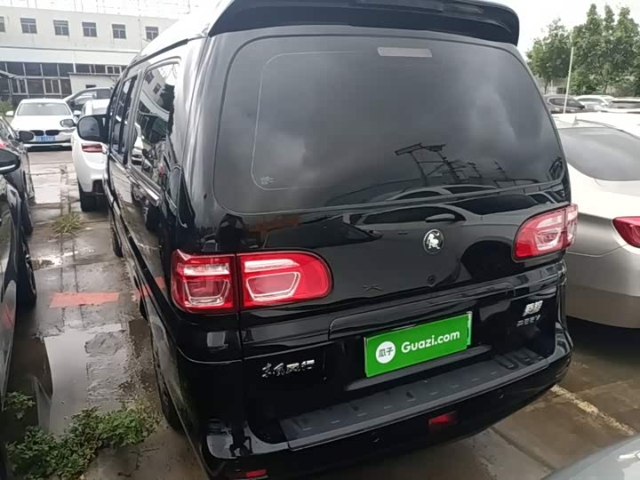 Dongfeng Forthing Lingzhi M5 EV, 2025 — фото 7 из 9