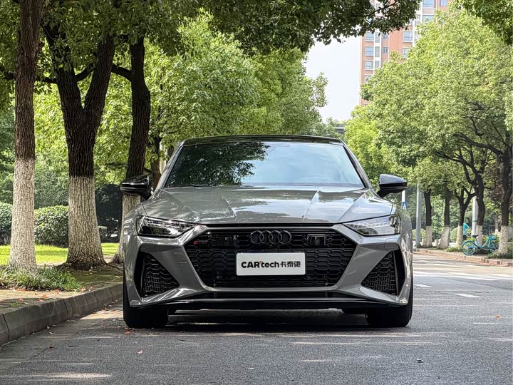 Audi RS 7, 2024 — фото 3 из 9