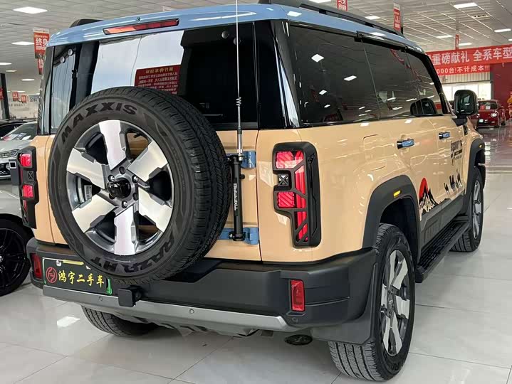 BAIC Beijing BJ40 Hybrid, 2025 — фото 9 из 9