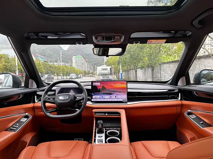 Geely Atlas, 2025 — фото 5 из 9