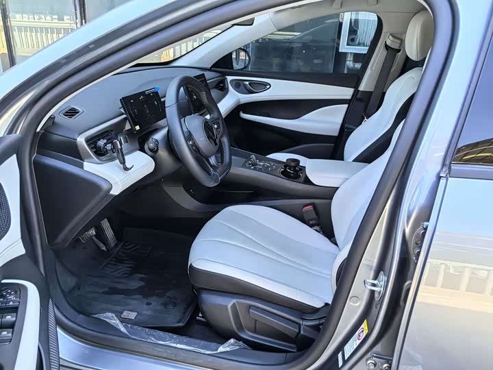 BYD Seal 05 DM-i Hybrid, 2025 — фото 7 из 9