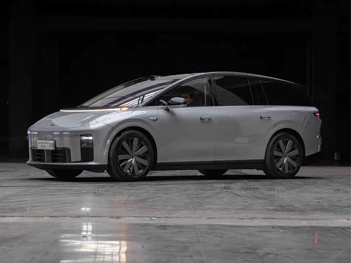LiXiang i8, 2025 — купить в Йошкар-Оле под ключ
