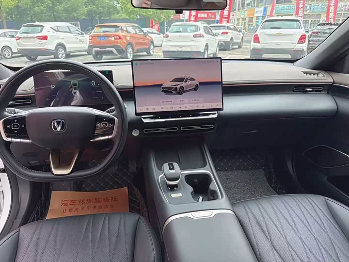 Changan Eado Plus, 2025 — фото 7 из 9