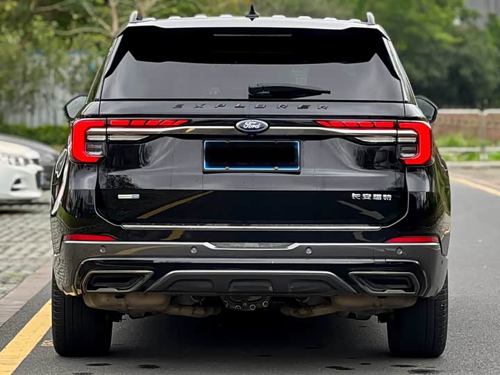Ford Explorer, 2022 — фото 4 из 9