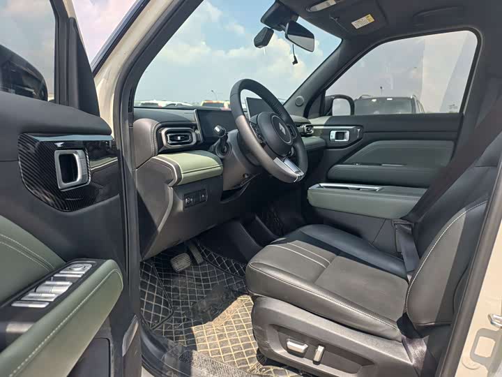 Baojun Yep Plus, 2025 — фото 8 из 9