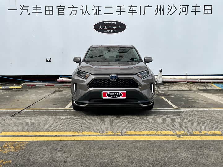 Toyota RAV4 Hybrid, 2021 — фото 2 из 9