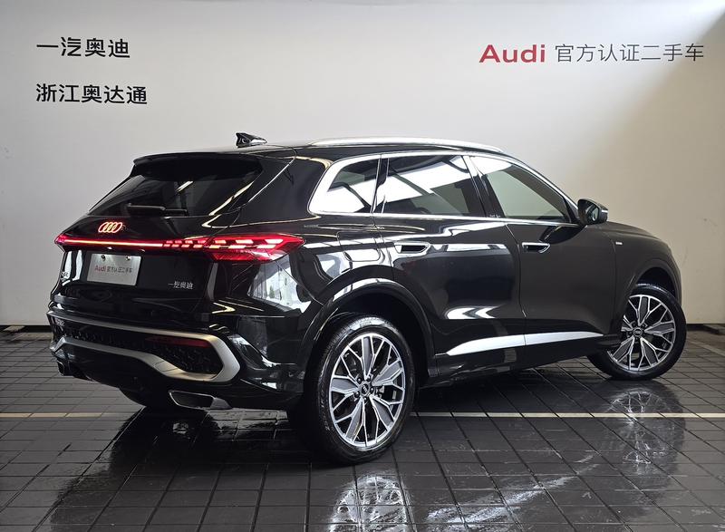 Audi Q5L, 2025 — фото 4 из 12