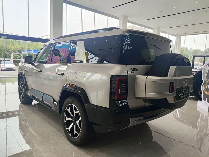 BYD FangChengBao Leopard 8, 2024 — фото 7 из 9