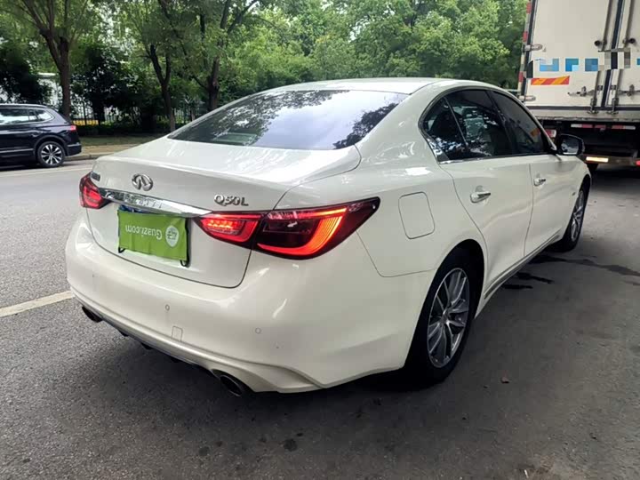 Infiniti Q50L, 2022 — фото 7 из 9