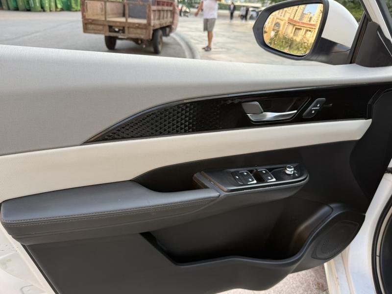 Dongfeng Aeolus E70, 2022 — фото 11 из 12