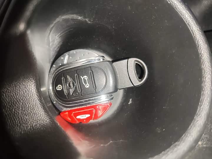 Mini Mini JCW, 2022 — фото 9 из 9