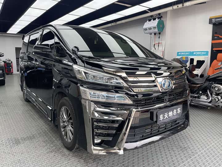 Toyota Vellfire, 2022 — купить в Перми под ключ
