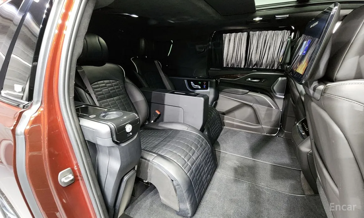 Cadillac Escalade, 2022 — фото 12 из 12