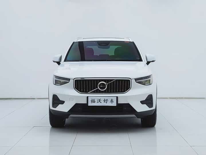 Volvo XC40, 2023 — фото 2 из 9