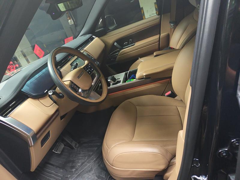 Land Rover Range Rover, 2024 — фото 7 из 12
