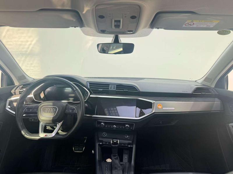 Audi Q3 Sportback, 2023 — фото 8 из 12