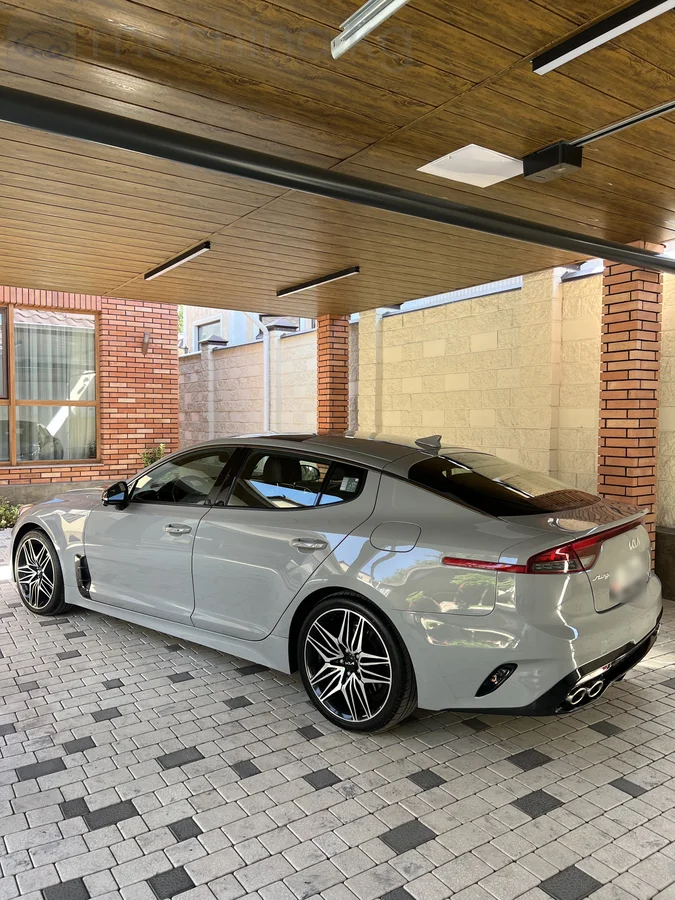 Kia Stinger, 2022 — фото 5 из 12