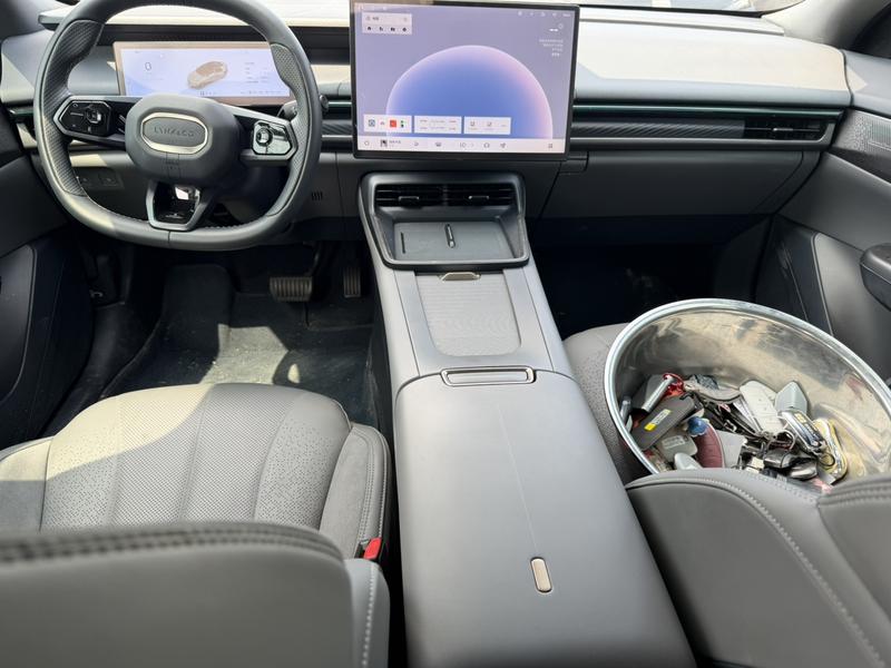 Lynk & Co 07 EM-P Hybrid, 2024 — фото 7 из 10