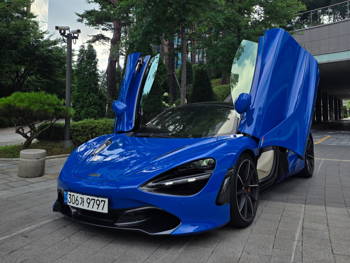 McLaren 720S, 2022 — фото 9 из 12