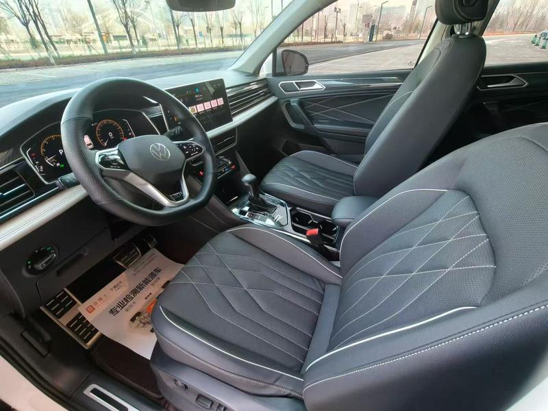 Volkswagen Tiguan L Pro, 2022 — фото 8 из 10