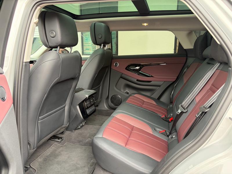 Land Rover Range Rover Evoque L, 2025 — фото 9 из 10