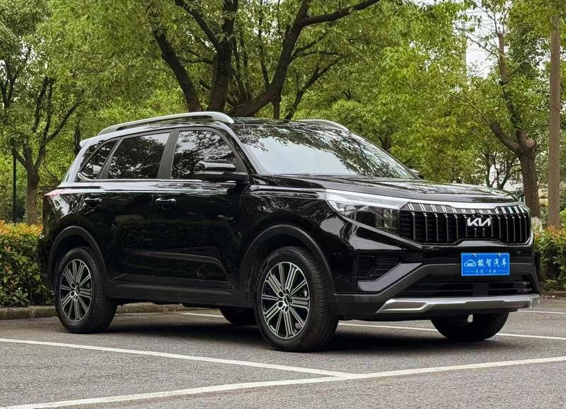 Kia Sportage GT-line, 2023 — фото 3 из 12