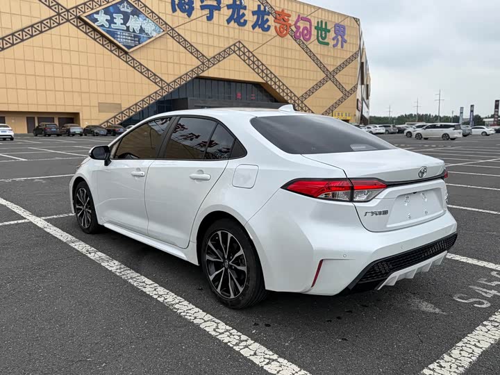 Toyota Levin, 2022 — фото 6 из 9