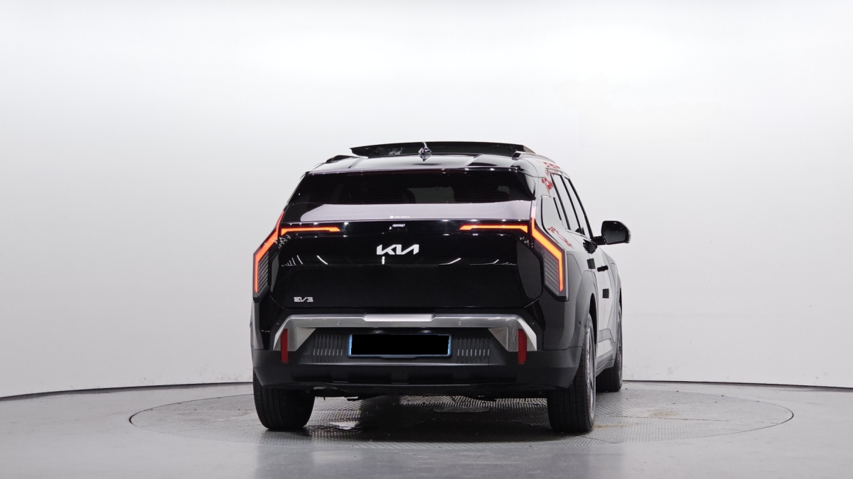 Kia EV3, 2024 — фото 4 из 12