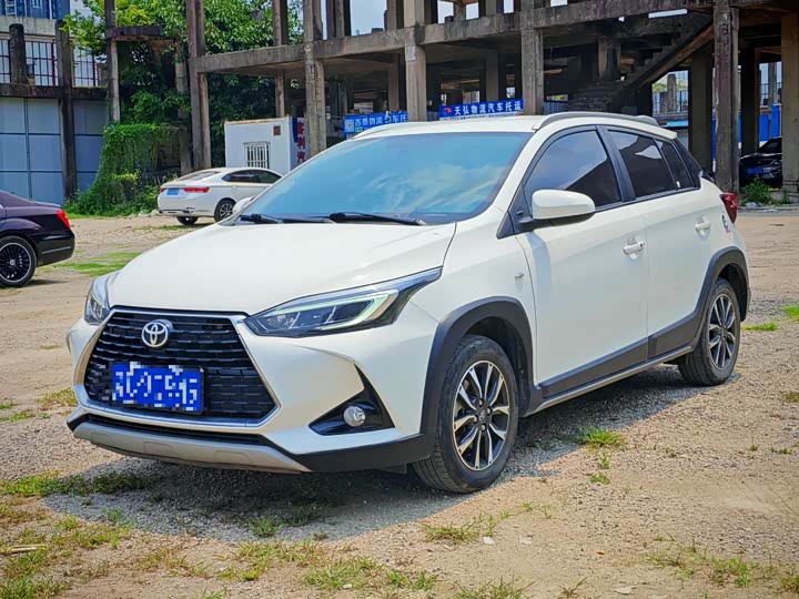 Toyota Yaris L Hatchback, 2022 — купить в Туле под ключ