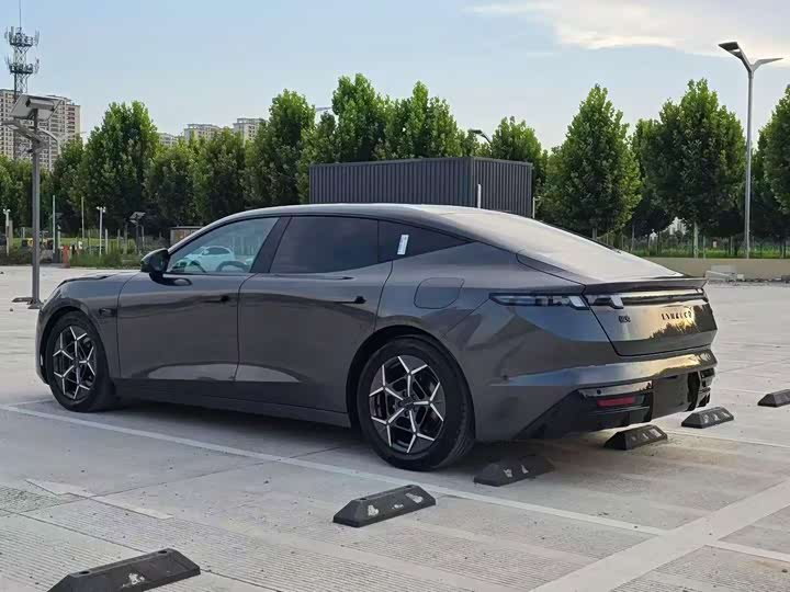 Lynk & Co 30 EM-P Hybrid, 2025 — фото 4 из 9