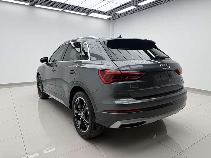 Audi Q3, 2022 — фото 6 из 9