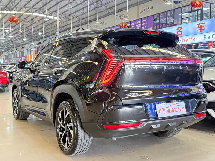 Geely Atlas L, 2025 — фото 4 из 9
