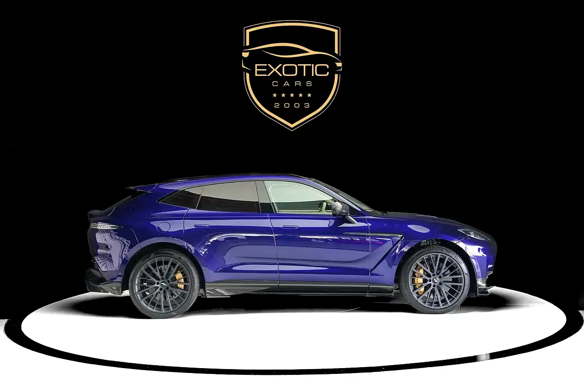 Aston Martin DBX, 2023 — фото 3 из 10